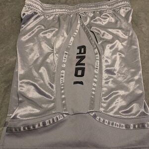 AND1 Men’s Basketball Shorts Gray Silver Mesh Athletic Shorts Size L